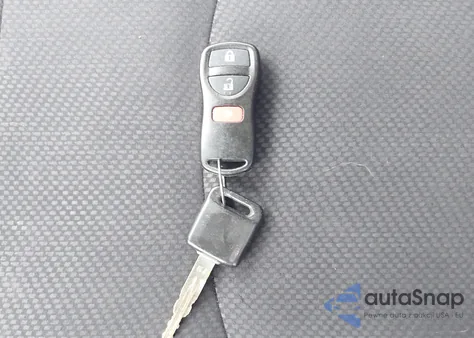 2011 Nissan Rogue S z USA, uszkodzony, nr VIN JN8AS5MV7BW305212